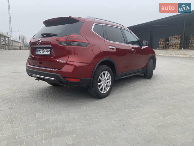 Красный Ниссан Rogue, объемом двигателя 2.49 л и пробегом 179 тыс. км за 17600 $, фото 4 на Automoto.ua