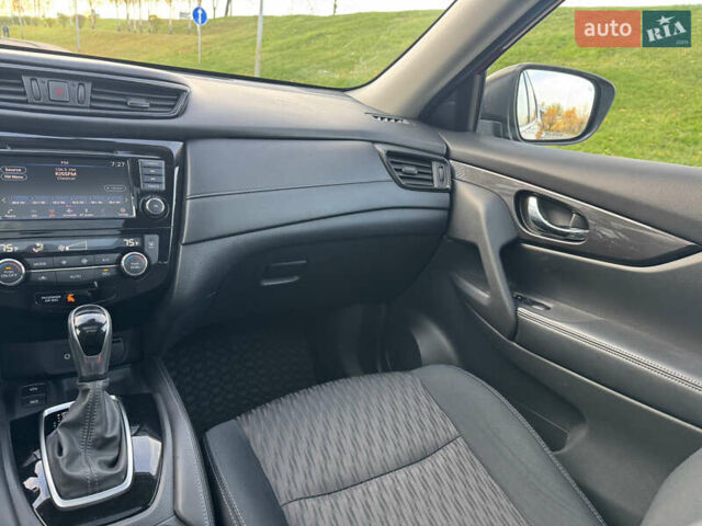 Красный Ниссан Rogue, объемом двигателя 2.5 л и пробегом 85 тыс. км за 16999 $, фото 30 на Automoto.ua