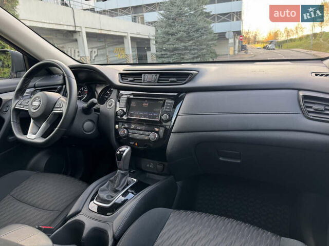 Красный Ниссан Rogue, объемом двигателя 2.5 л и пробегом 85 тыс. км за 16999 $, фото 17 на Automoto.ua