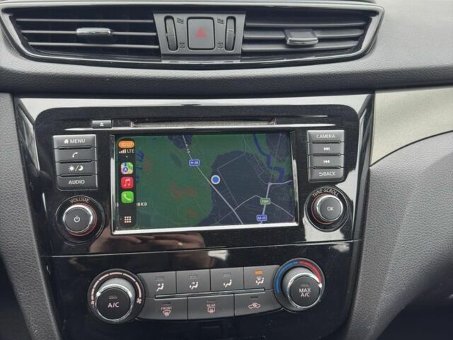 Червоний Ніссан Rogue, об'ємом двигуна 2 л та пробігом 140 тис. км за 13799 $, фото 6 на Automoto.ua