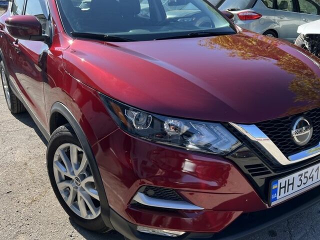 Красный Ниссан Rogue, объемом двигателя 2 л и пробегом 73 тыс. км за 14700 $, фото 3 на Automoto.ua