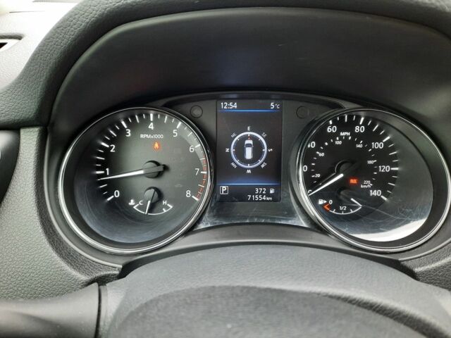 Красный Ниссан Rogue, объемом двигателя 2.5 л и пробегом 74 тыс. км за 16300 $, фото 5 на Automoto.ua