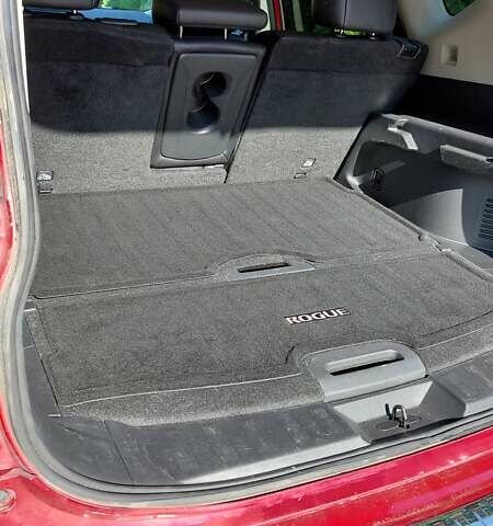 Красный Ниссан Rogue, объемом двигателя 2.49 л и пробегом 137 тыс. км за 17200 $, фото 11 на Automoto.ua