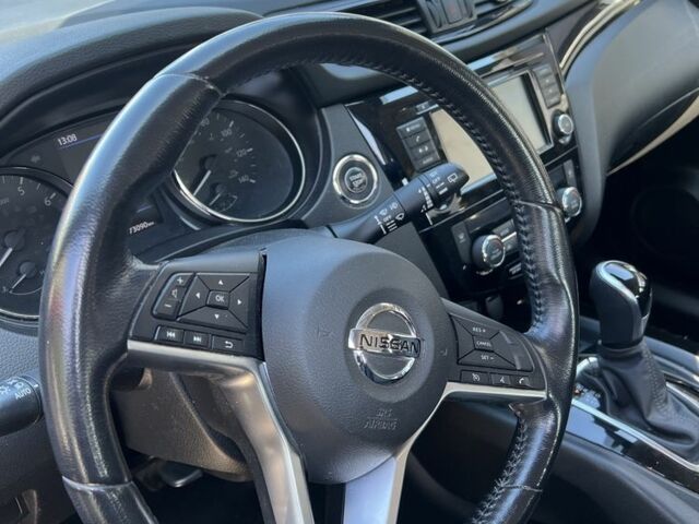 Красный Ниссан Rogue, объемом двигателя 2 л и пробегом 73 тыс. км за 14700 $, фото 5 на Automoto.ua