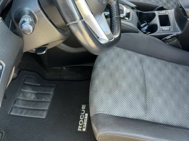 Красный Ниссан Rogue, объемом двигателя 2 л и пробегом 73 тыс. км за 14700 $, фото 13 на Automoto.ua