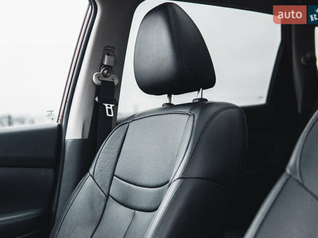 Красный Ниссан Rogue, объемом двигателя 2.49 л и пробегом 132 тыс. км за 16500 $, фото 30 на Automoto.ua