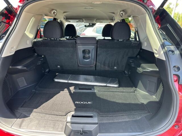 Червоний Ніссан Rogue, об'ємом двигуна 2.5 л та пробігом 73 тис. км за 17100 $, фото 18 на Automoto.ua