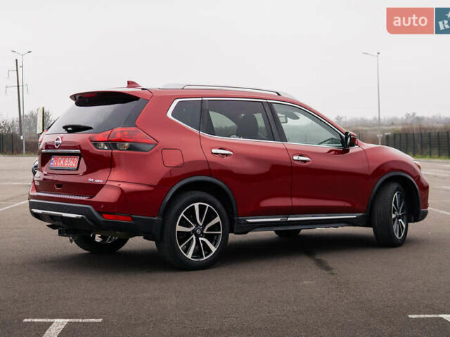 Красный Ниссан Rogue, объемом двигателя 2.49 л и пробегом 132 тыс. км за 16500 $, фото 3 на Automoto.ua