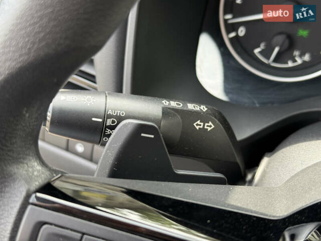 Червоний Ніссан Rogue, об'ємом двигуна 2.49 л та пробігом 55 тис. км за 21999 $, фото 23 на Automoto.ua