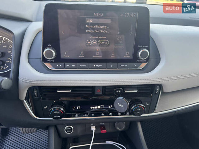 Красный Ниссан Rogue, объемом двигателя 2.49 л и пробегом 93 тыс. км за 23999 $, фото 23 на Automoto.ua