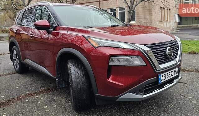 Красный Ниссан Rogue, объемом двигателя 2.49 л и пробегом 95 тыс. км за 22500 $, фото 2 на Automoto.ua