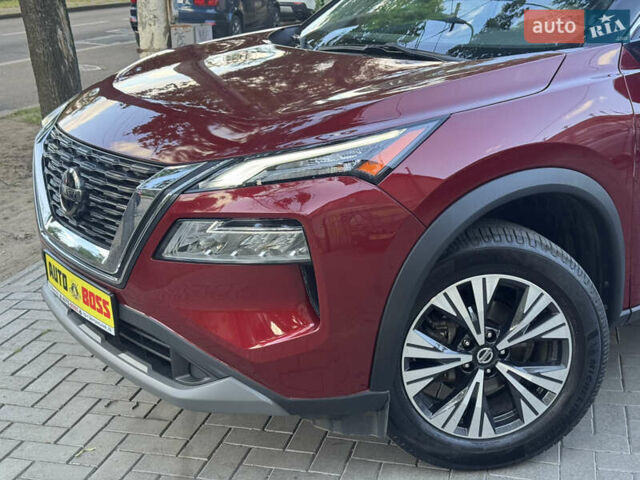 Красный Ниссан Rogue, объемом двигателя 2.49 л и пробегом 93 тыс. км за 23999 $, фото 5 на Automoto.ua