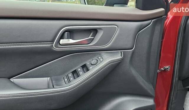 Красный Ниссан Rogue, объемом двигателя 2.49 л и пробегом 95 тыс. км за 22500 $, фото 23 на Automoto.ua