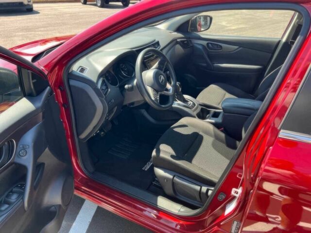 Красный Ниссан Rogue, объемом двигателя 2 л и пробегом 17 тыс. км за 8950 $, фото 8 на Automoto.ua