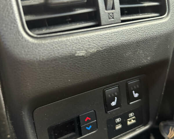 Червоний Ніссан Rogue, об'ємом двигуна 1.5 л та пробігом 76 тис. км за 17500 $, фото 11 на Automoto.ua