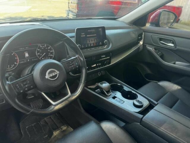 Червоний Ніссан Rogue, об'ємом двигуна 1.5 л та пробігом 10 тис. км за 18200 $, фото 6 на Automoto.ua