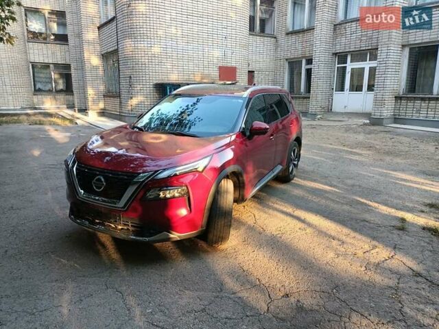 Красный Ниссан Rogue, объемом двигателя 1.5 л и пробегом 53 тыс. км за 22950 $, фото 5 на Automoto.ua