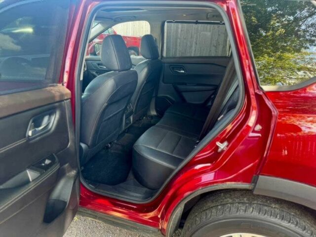 Червоний Ніссан Rogue, об'ємом двигуна 1.5 л та пробігом 10 тис. км за 18200 $, фото 9 на Automoto.ua