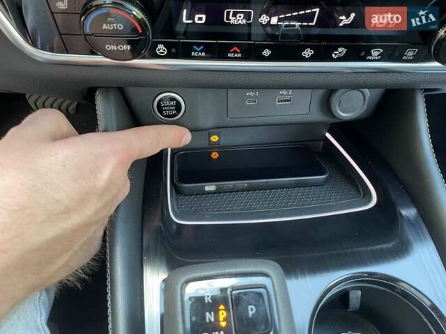 Красный Ниссан Rogue, объемом двигателя 1.5 л и пробегом 37 тыс. км за 26500 $, фото 19 на Automoto.ua