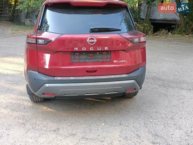 Красный Ниссан Rogue, объемом двигателя 1.5 л и пробегом 53 тыс. км за 22950 $, фото 1 на Automoto.ua