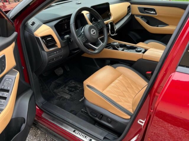 Красный Ниссан Rogue, объемом двигателя 2 л и пробегом 17 тыс. км за 16000 $, фото 7 на Automoto.ua