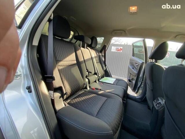 Ниссан Rogue, объемом двигателя 2.5 л и пробегом 21 тыс. км за 19799 $, фото 10 на Automoto.ua