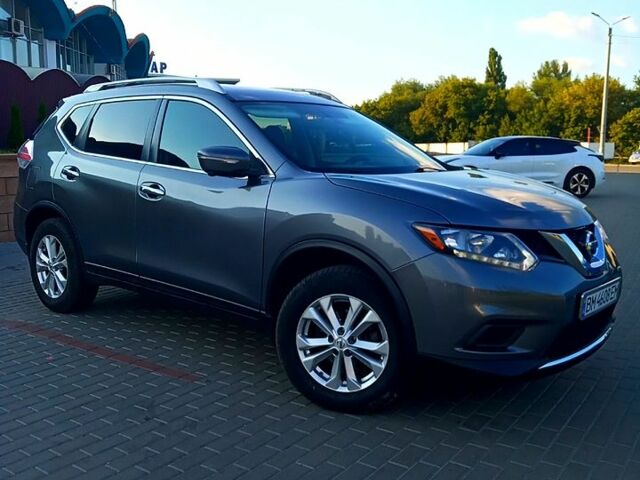 Ниссан Rogue, объемом двигателя 2.5 л и пробегом 195 тыс. км за 12500 $, фото 2 на Automoto.ua