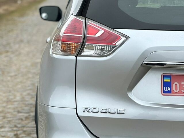 Ниссан Rogue, объемом двигателя 2.5 л и пробегом 200 тыс. км за 11650 $, фото 5 на Automoto.ua