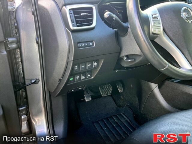 Ніссан Rogue, об'ємом двигуна 2.5 л та пробігом 200 тис. км за 12300 $, фото 5 на Automoto.ua