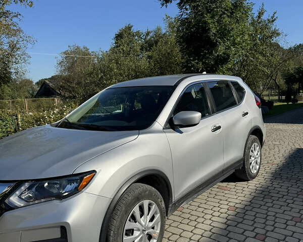 Ниссан Rogue, объемом двигателя 2.5 л и пробегом 145 тыс. км за 15000 $, фото 7 на Automoto.ua