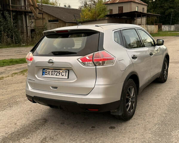 Ниссан Rogue, объемом двигателя 2.5 л и пробегом 112 тыс. км за 9700 $, фото 5 на Automoto.ua
