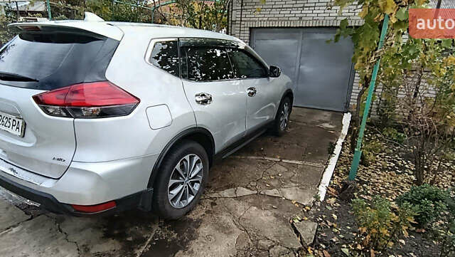 Ніссан Rogue, об'ємом двигуна 2.5 л та пробігом 130 тис. км за 16000 $, фото 3 на Automoto.ua