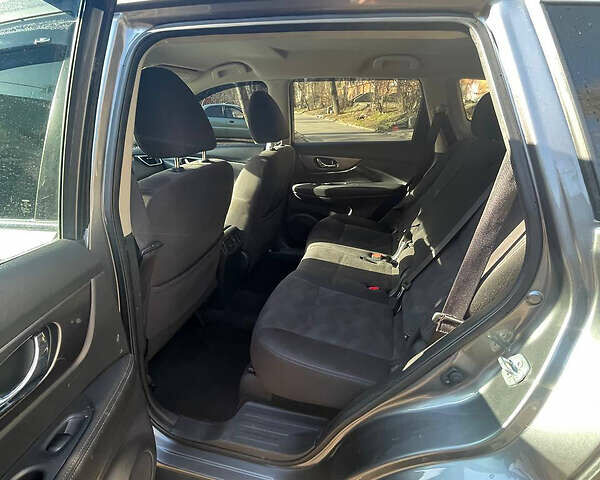 Ниссан Rogue, объемом двигателя 2.49 л и пробегом 203 тыс. км за 13500 $, фото 9 на Automoto.ua
