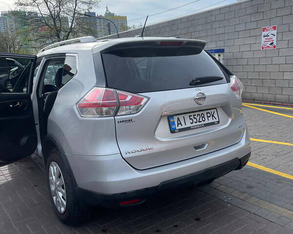 Ниссан Rogue, объемом двигателя 2.5 л и пробегом 96 тыс. км за 11000 $, фото 2 на Automoto.ua