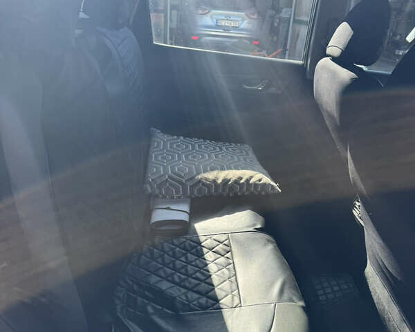 Ниссан Rogue, объемом двигателя 2.5 л и пробегом 145 тыс. км за 15000 $, фото 9 на Automoto.ua