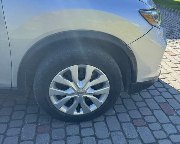 Ниссан Rogue, объемом двигателя 2.5 л и пробегом 145 тыс. км за 15000 $, фото 2 на Automoto.ua