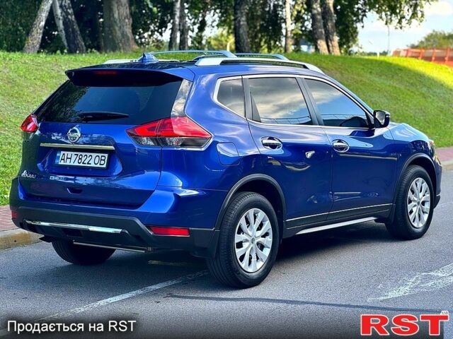 Ниссан Rogue, объемом двигателя 2.5 л и пробегом 140 тыс. км за 13800 $, фото 4 на Automoto.ua