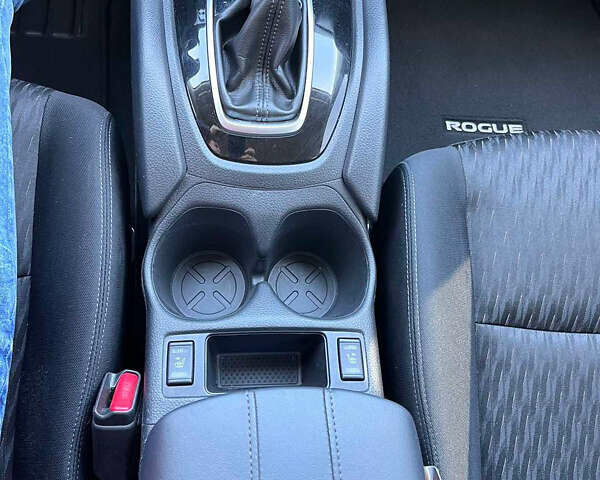Ниссан Rogue, объемом двигателя 2.49 л и пробегом 67 тыс. км за 17000 $, фото 28 на Automoto.ua