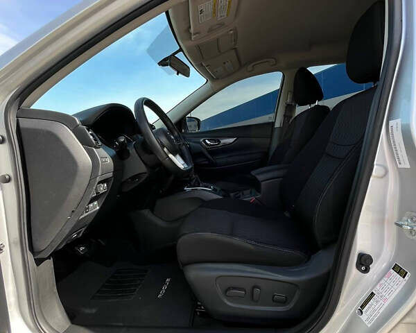 Ниссан Rogue, объемом двигателя 2.49 л и пробегом 67 тыс. км за 17000 $, фото 21 на Automoto.ua