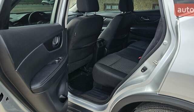 Ніссан Rogue, об'ємом двигуна 2.5 л та пробігом 120 тис. км за 14200 $, фото 7 на Automoto.ua