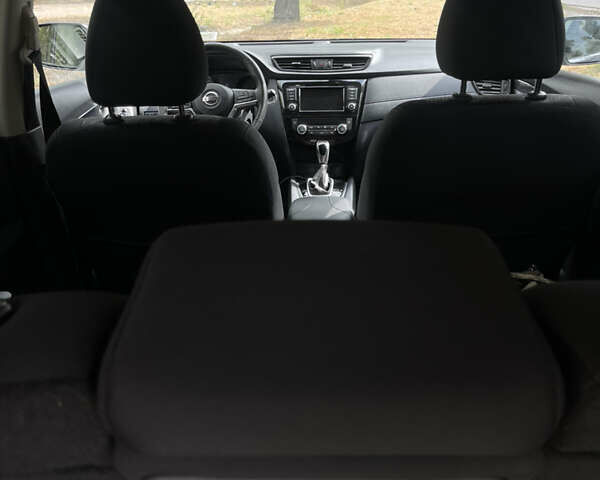 Ниссан Rogue, объемом двигателя 2.49 л и пробегом 70 тыс. км за 17900 $, фото 9 на Automoto.ua