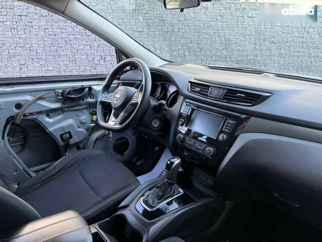 Ніссан Rogue, об'ємом двигуна 2 л та пробігом 193 тис. км за 10300 $, фото 4 на Automoto.ua