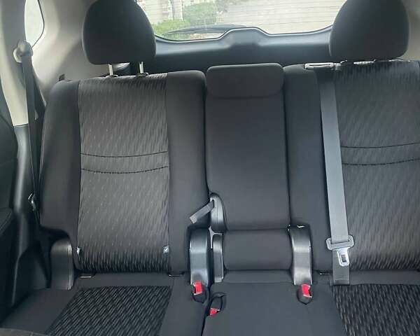 Ниссан Rogue, объемом двигателя 2.49 л и пробегом 88 тыс. км за 14500 $, фото 26 на Automoto.ua