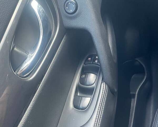 Ниссан Rogue, объемом двигателя 2.49 л и пробегом 88 тыс. км за 14500 $, фото 23 на Automoto.ua