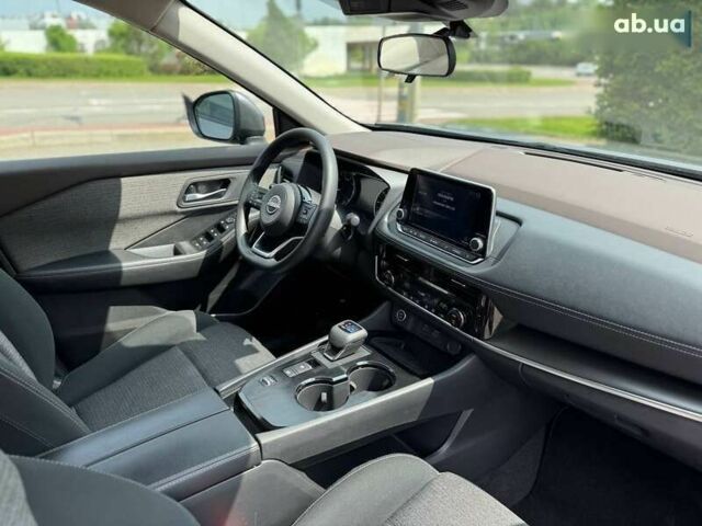 Ниссан Rogue, объемом двигателя 1.5 л и пробегом 70 тыс. км за 25000 $, фото 19 на Automoto.ua