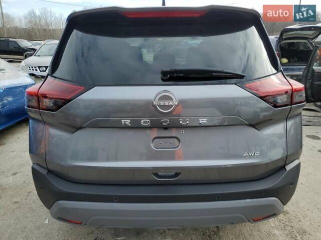Ниссан Rogue, объемом двигателя 1.5 л и пробегом 155 тыс. км за 6700 $, фото 5 на Automoto.ua