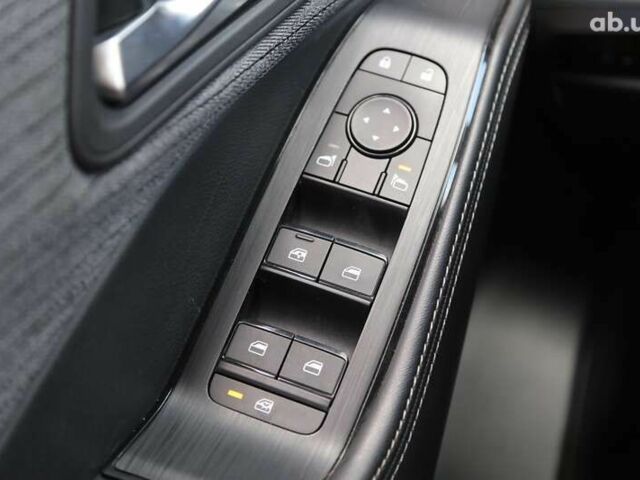 Ниссан Rogue, объемом двигателя 1.5 л и пробегом 12 тыс. км за 23000 $, фото 25 на Automoto.ua