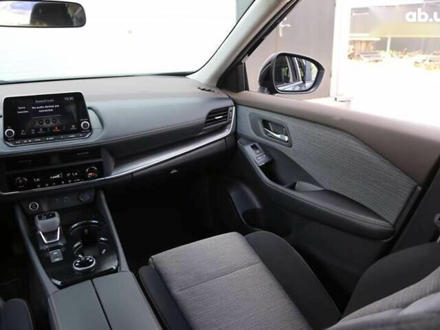 Ниссан Rogue, объемом двигателя 1.5 л и пробегом 12 тыс. км за 23000 $, фото 13 на Automoto.ua