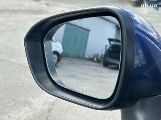 Ниссан Rogue, объемом двигателя 1.5 л и пробегом 12 тыс. км за 26490 $, фото 12 на Automoto.ua