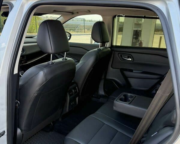 Ниссан Rogue, объемом двигателя 1.5 л и пробегом 6 тыс. км за 25999 $, фото 17 на Automoto.ua